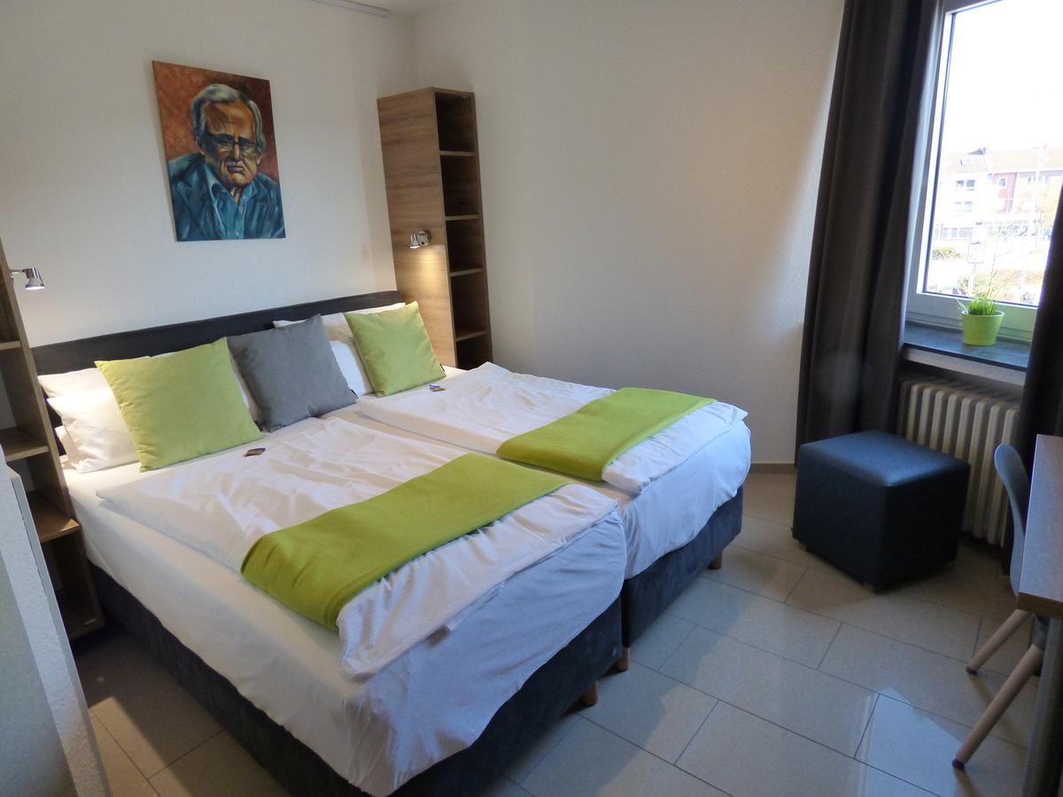 Hotel Art Inn Dinslaken Exteriör bild