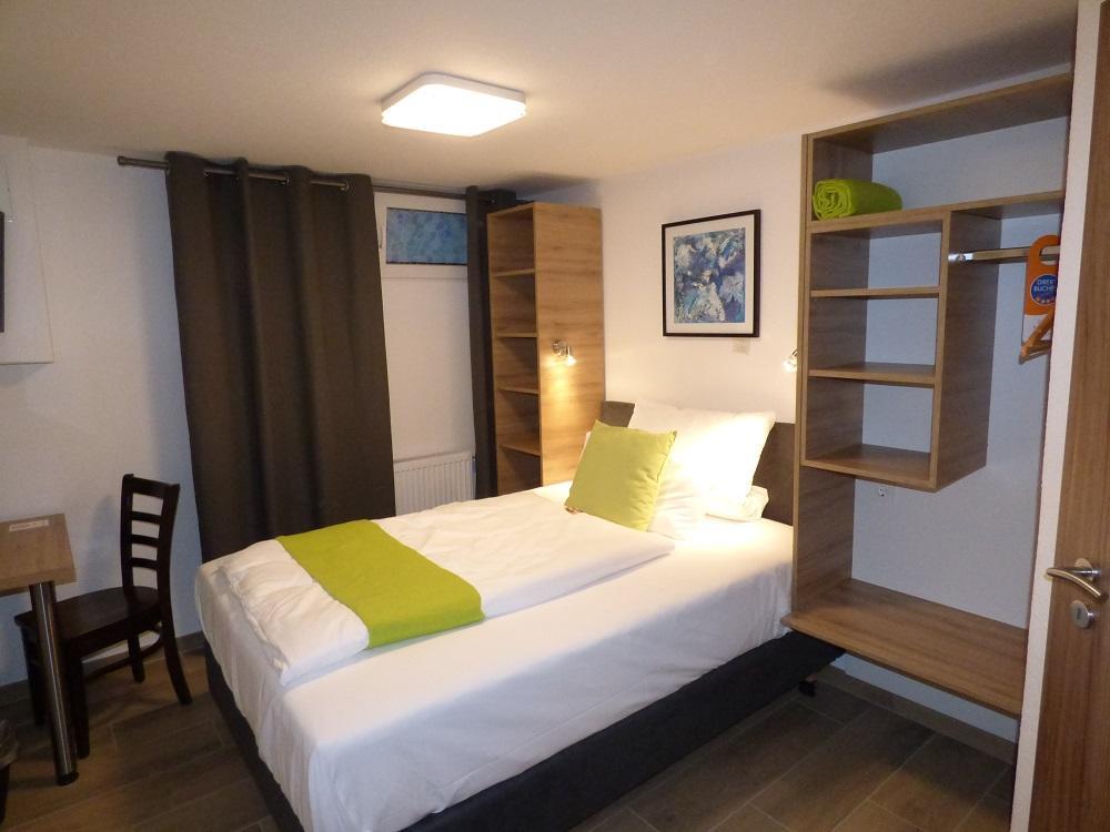 Hotel Art Inn Dinslaken Exteriör bild