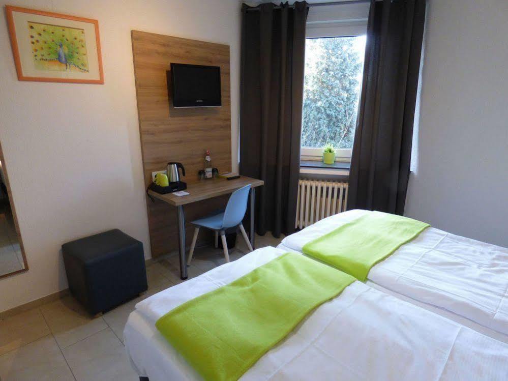 Hotel Art Inn Dinslaken Exteriör bild